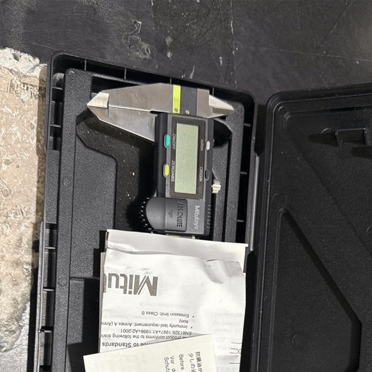 Digital Caliper 8 Inch